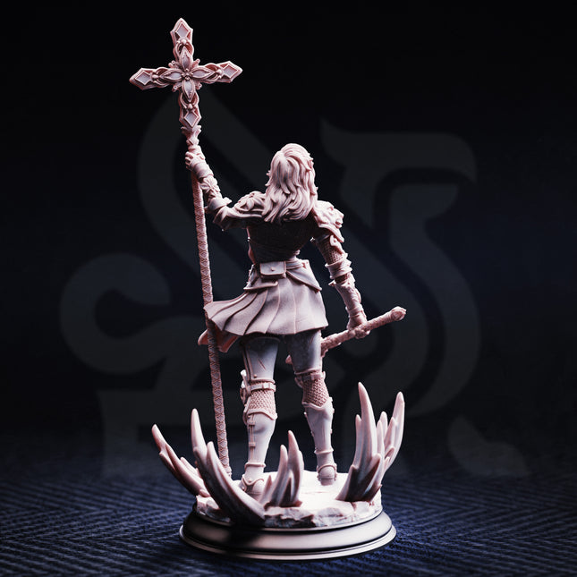 Sara Rosewood - Cleric of Cedhelieth