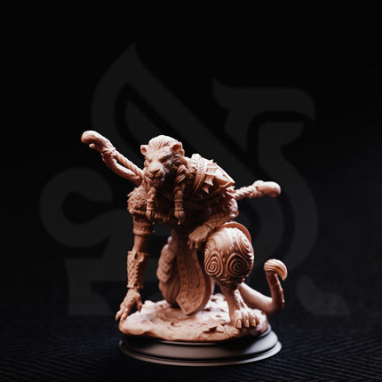 Bri’zani – Lionfolk Tracker